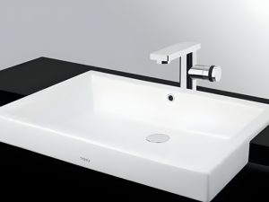 Chậu Rửa Bán Âm Bàn TOTO