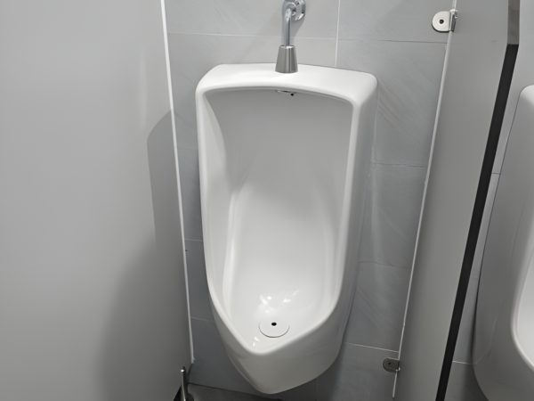 bon tieu nam inax AU 468IR 1