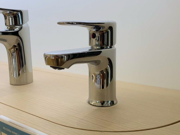 VÒI CHẬU LFV-1112S